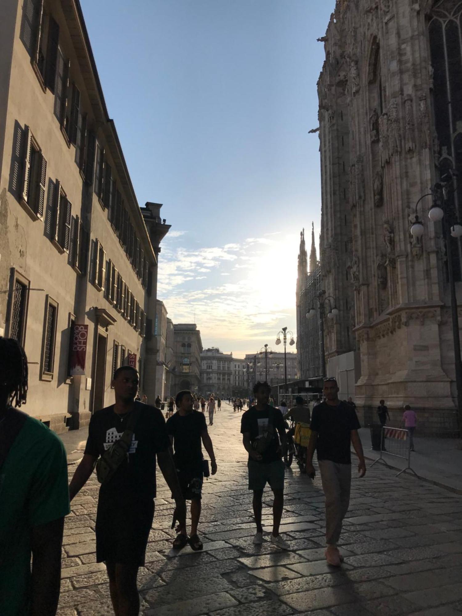Free 30 Minutes Preemptive Cognitive Disconnect Therapy Price Location Real Duomo Palace Mini Suite Milánó Kültér fotó