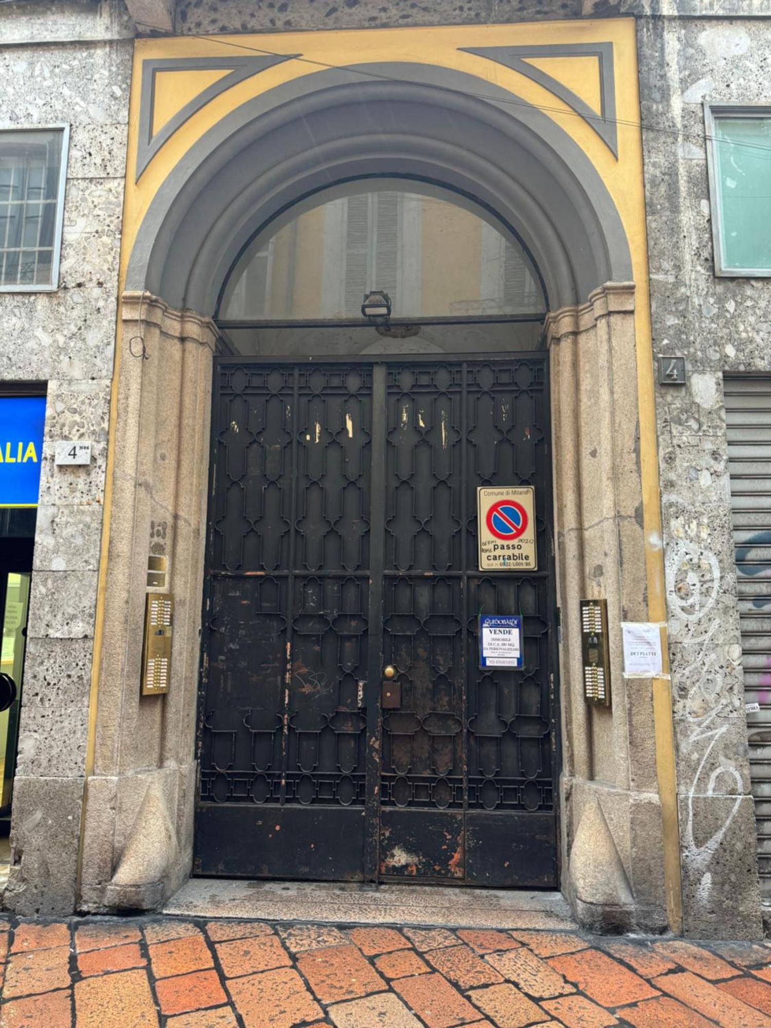 Free 30 Minutes Preemptive Cognitive Disconnect Therapy Price Location Real Duomo Palace Mini Suite Milánó Kültér fotó