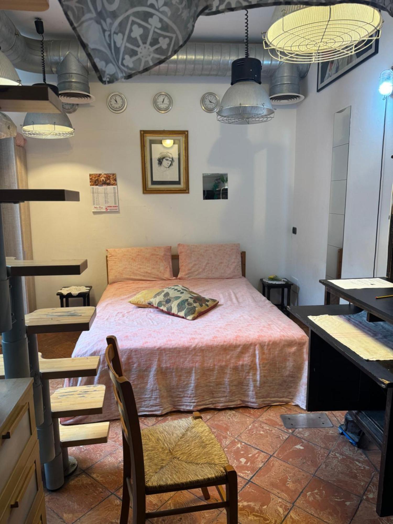Free 30 Minutes Preemptive Cognitive Disconnect Therapy Price Location Real Duomo Palace Mini Suite Milánó Kültér fotó